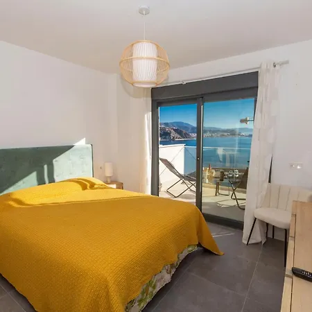 Sky Marina Luxury