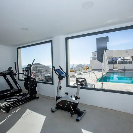 Sky Marina Luxury